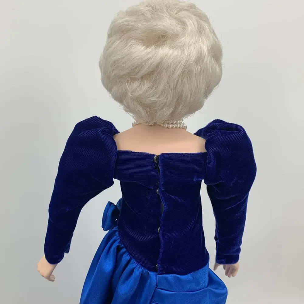 1991 Barbara Bush Danbury Mint America's First Ladies Collection Doll w/ Stand